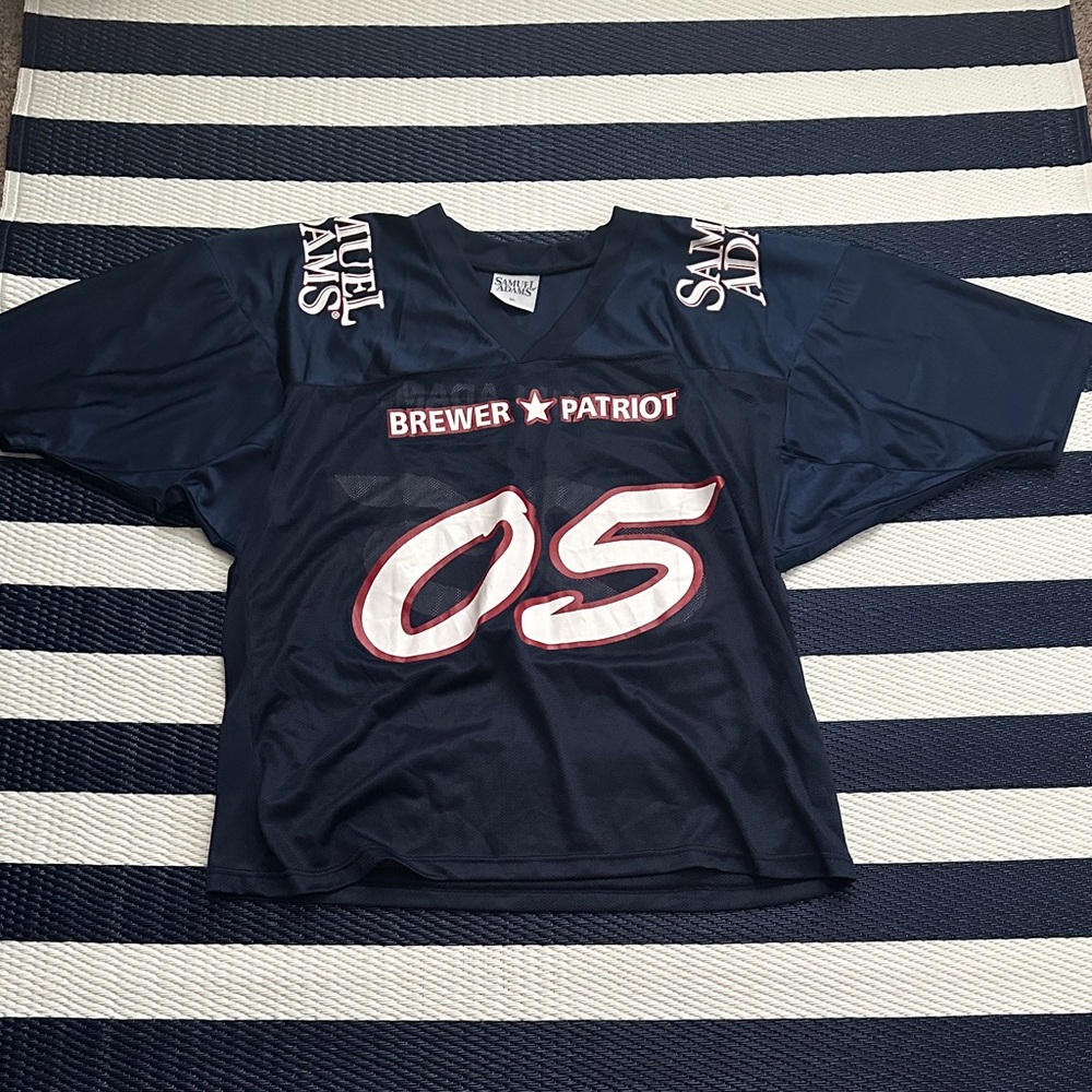 Samuel Adam’s Jersey Embroidered Logo Red White Brewery Shirt Size XL